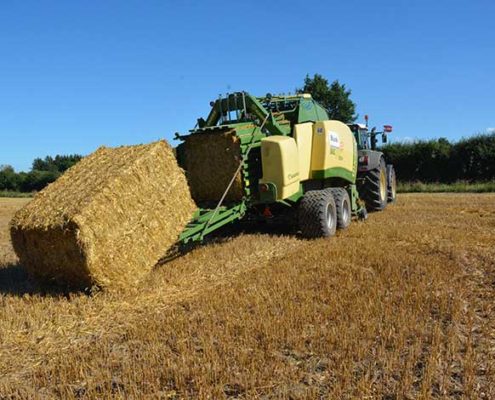 Blunk 4x4 Krone Presse Einsatz -2