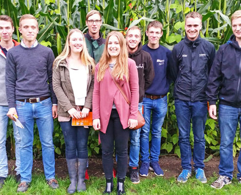 Blunk Maisfeldtag RW KWS Azubis Gruppenbild