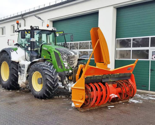 2018 Blunk beim Winterdienst auf Rügen