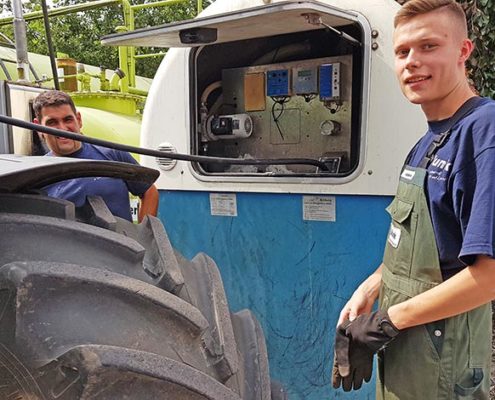 Blunk Azubis 2018 am Arbeitsplatz