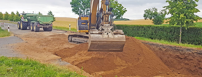 Blunk Straßenbau Tragschicht einbauen