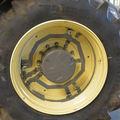 Blunk: Fendt Felgentest mit neuen Reifen von GKN 03