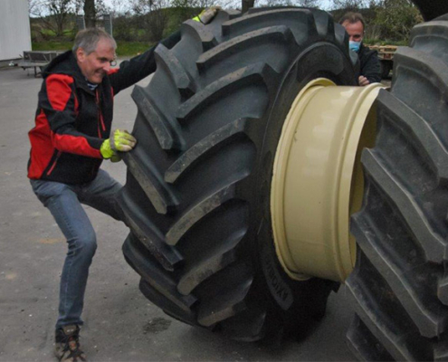 Blunk: Fendt Felgentest mit neuen Reifen von GKN 04