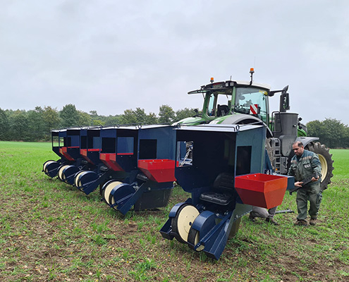 Aufforstung Beeskow: Ersteinsatz der neuen Forst-Pflanzmaschine 16