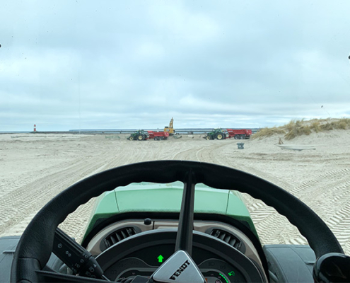 Blunk beim Sand fahren am Strand Warnemünde - Bild Ben Völpel 03