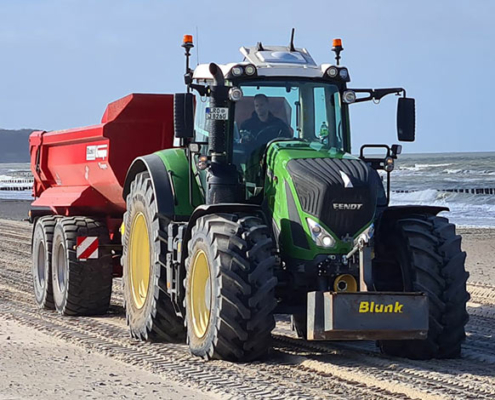 Blunk beim Sand fahren am Strand Warnemünde - Bild Felix Lappe 06