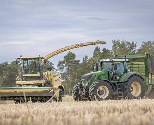 GPS und Gras ernten mit Blunk 2022 - 09 - foto-blk-farming