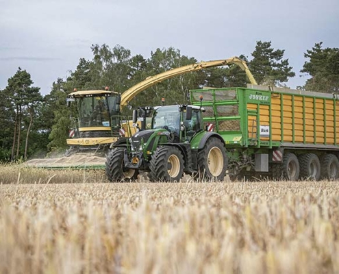 GPS und Gras ernten mit Blunk 2022 - 12 - foto-blk-farming