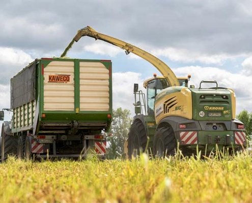 GPS und Gras ernten mit Blunk 2022 - Foto schwansen_agrar 05