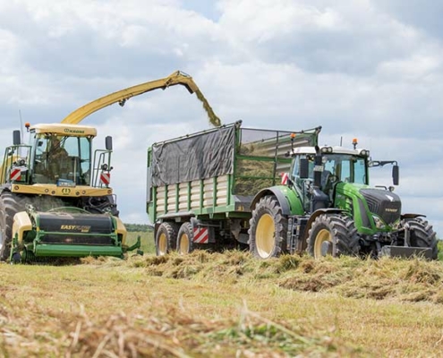 GPS und Gras ernten mit Blunk 2022 - Foto schwansen_agrar 06