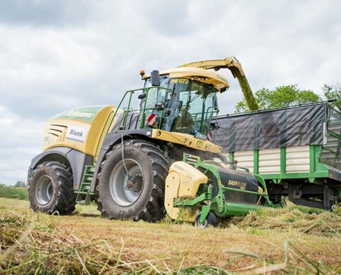 GPS und Gras ernten mit Blunk 2022 - Foto schwansen_agrar 09
