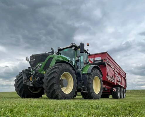 GPS und Gras ernten mit Blunk Vahldorf 2022 - Foto Philip Depta - 02