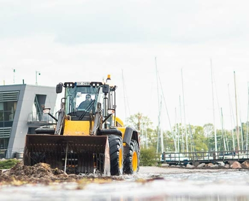 Blunk Umwelt-Team Holtsee bei Strand Reinigung in Flensburg - Foto Mattis Schramm @agrarservice - 12