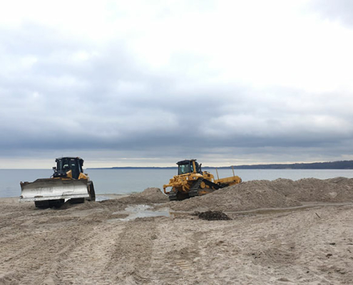 Blunk-Team Holtsee stellt vom Orkan zerstörten Strand wieder her 31