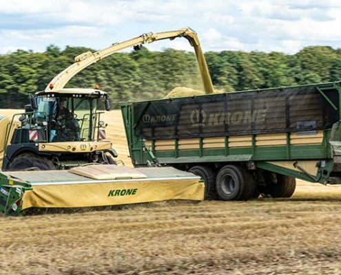 Blunk testet Feldhäcksler mit neuem Krone Schneidwerk XDisc 710 - Foto 9514 Tobias Beck