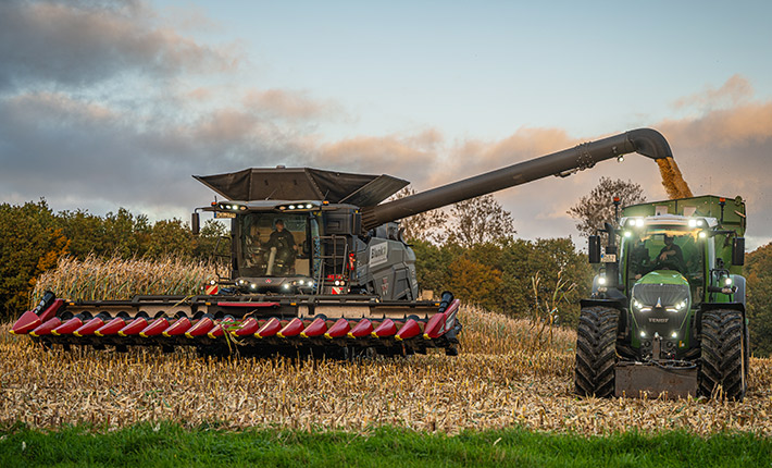 Maisdrusch mit Blunk in Schleswig-Holstein - Foto Tako Bannas 08 Maisdrusch mit Blunk in Schleswig-Holstein - Foto Tako Bannas 08