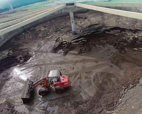 Professionelle Behälterreinigung in Industrie, Agrar und Umwelt: Blunk -- 05