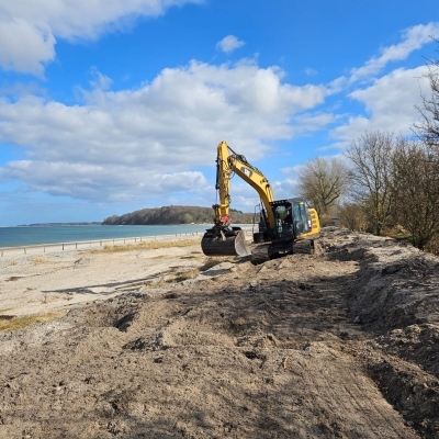 Küstenschutz mit Dienstleister Blunk-Strandreinigung Seegras-Umschlag Verwertung - 05