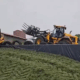 Blunk-Team bei 2tem Grasschnitt in Schleswig-Holstein: schlagkraeftig zwischen Schauern - 02