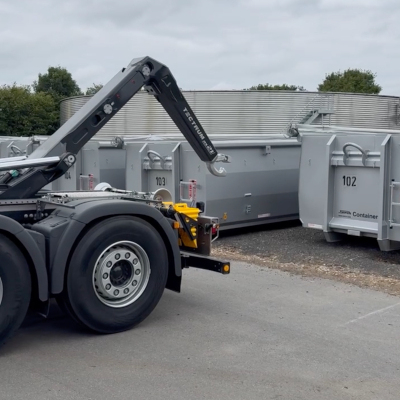 blunk-investiert-in-12-moderne-man-lkw-mit-hakenlift-11